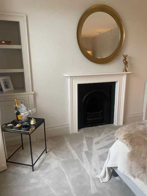 Luxury Georgian Apartment - 5 Minute Walk To Spa Μπαθ Εξωτερικό φωτογραφία