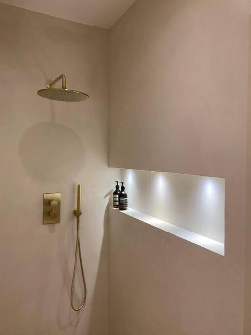 Luxury Georgian Apartment - 5 Minute Walk To Spa Μπαθ Εξωτερικό φωτογραφία