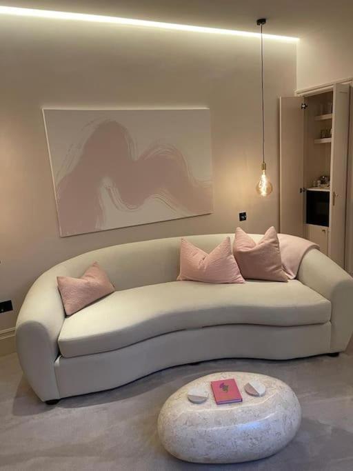 Luxury Georgian Apartment - 5 Minute Walk To Spa Μπαθ Εξωτερικό φωτογραφία
