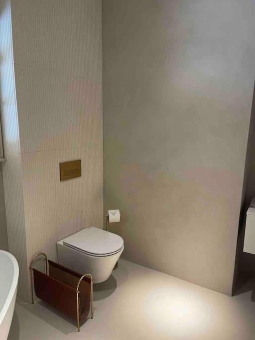 Luxury Georgian Apartment - 5 Minute Walk To Spa Μπαθ Εξωτερικό φωτογραφία